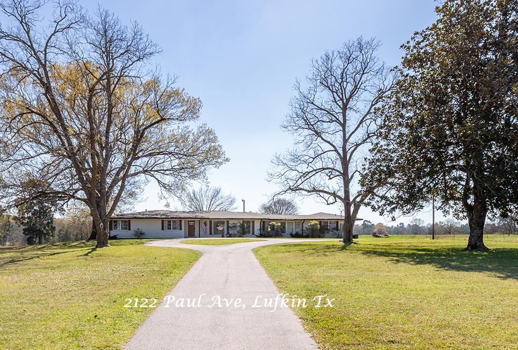 Property Photo: 2122 Paul Avenue TX 75901