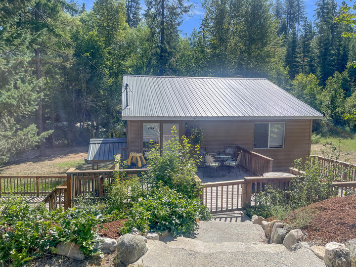 Property Photo:  470 A Gold Creek Loop Rd  WA 99114 