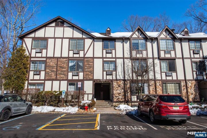 Property Photo: 1505 Faulkner Court NJ 07430