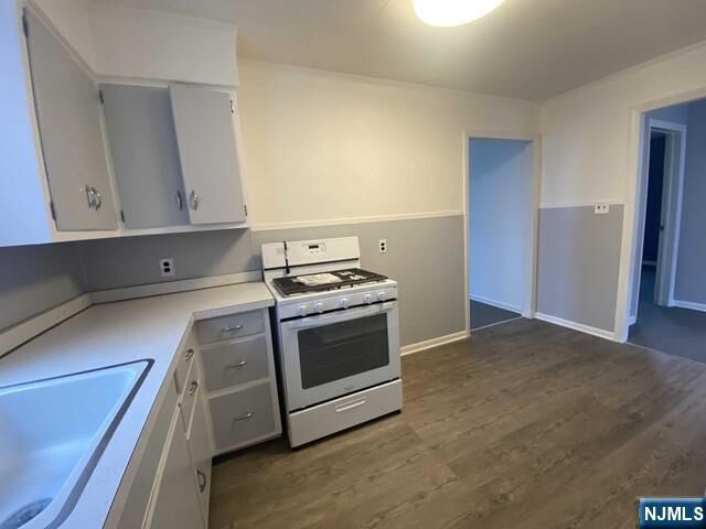 Property Photo:  134 Brighton Avenue 2  NJ 07032 