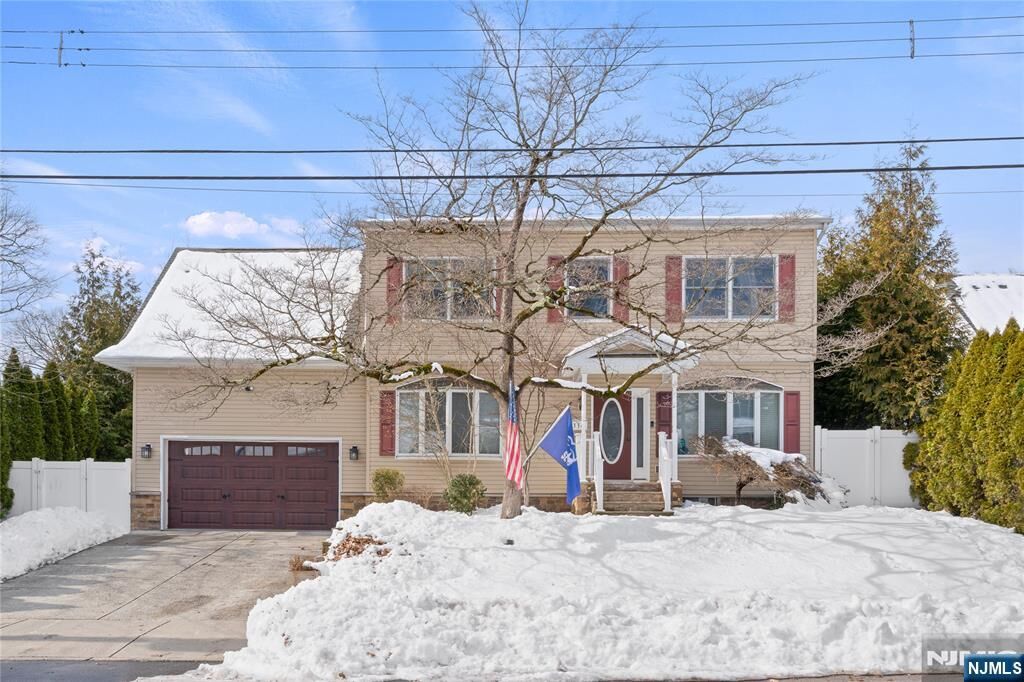 Property Photo:  330 Hickory Street  NJ 07676 