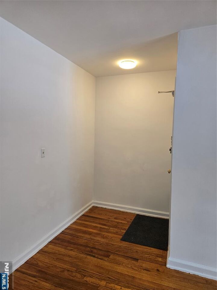 Property Photo:  1472 W Terrace Circle 1  NJ 07666 