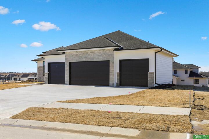 Property Photo:  5608 N 213th Street  NE 68022 