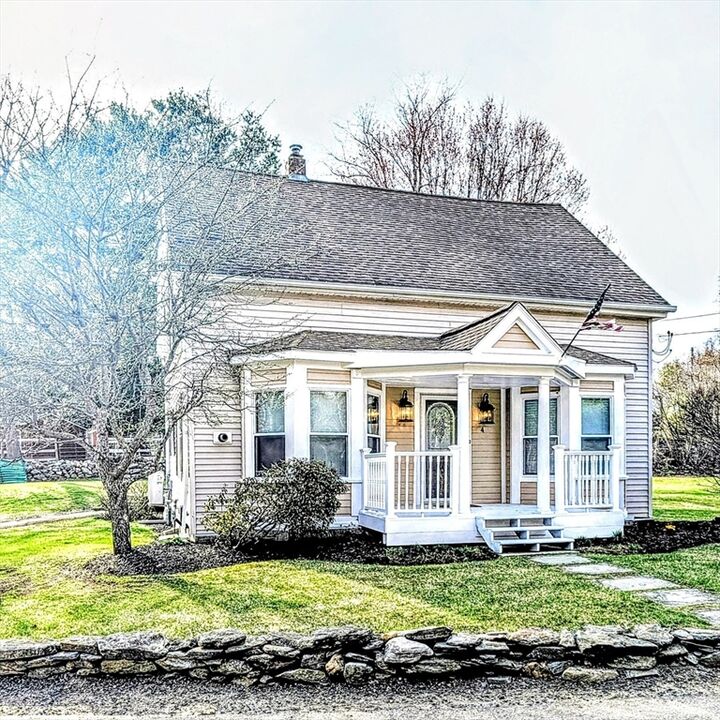 Property Photo:  4 Intervale Rd  MA 01543 