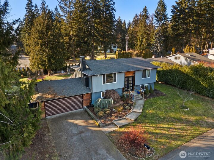 Property Photo:  12702  214th Avenue Ct E  WA 98391 