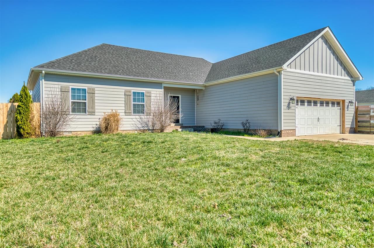 Property Photo:  1300 Westhampton Court  KY 42134 