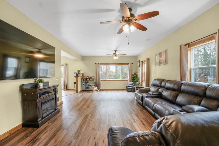 Property Photo: E10282 Greimel Road WI 53913