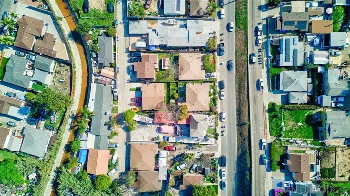 Property Photo: 4050-4052 Division CA 92113