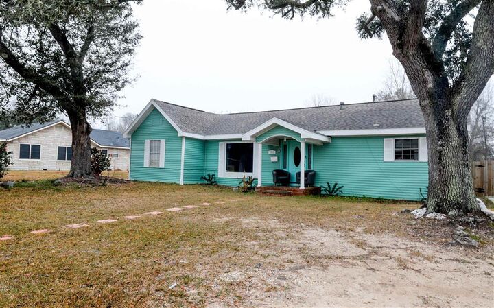 Property Photo: 1818 5th Street LA 70601