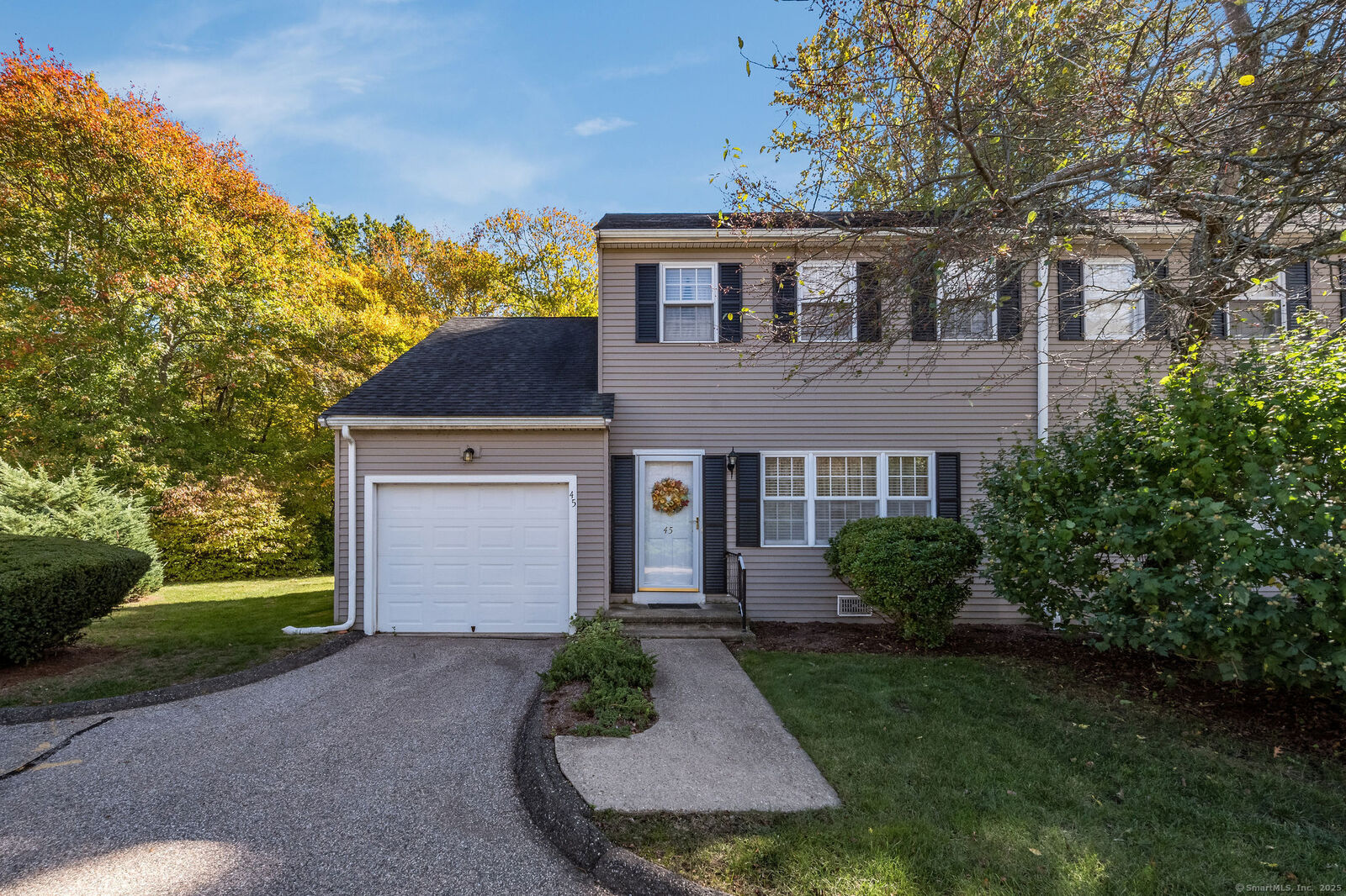 Property Photo: 45 Wilshire Road 45 CT 06443