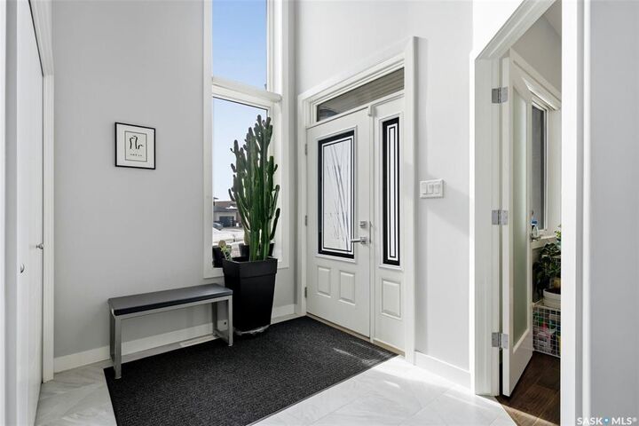 Property Photo: 4822 Green View Crescent E SK S4V 3P2