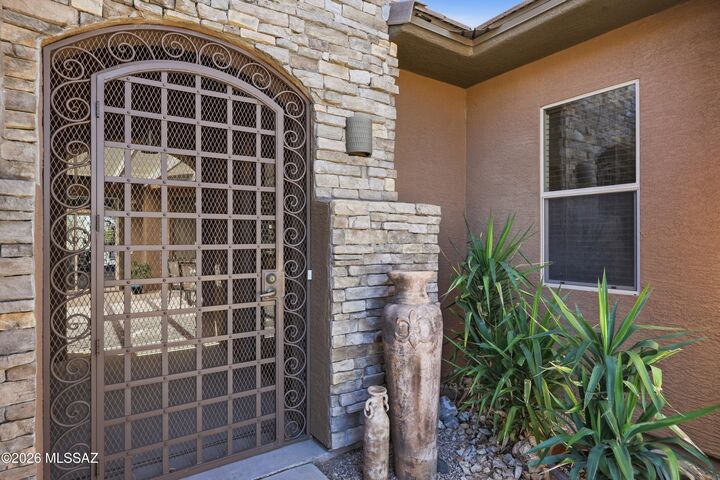 Property Photo: 2109 W Escondido Canyon Drive AZ 85622
