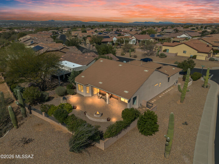 Property Photo:  2292 E Skywalker Way  AZ 85614 