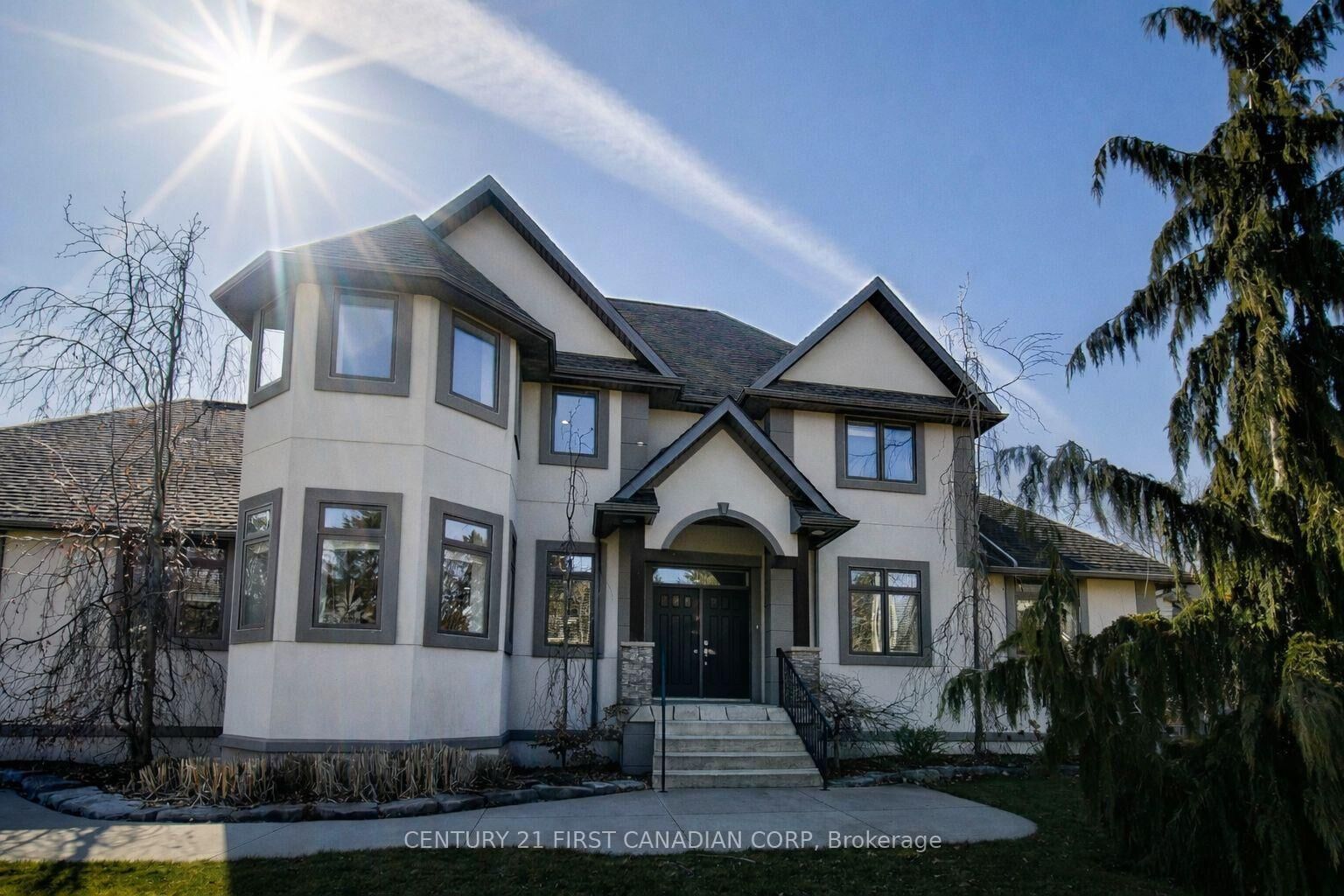 Property Photo:  1659 Hamilton Road  ON N6M 1G5 