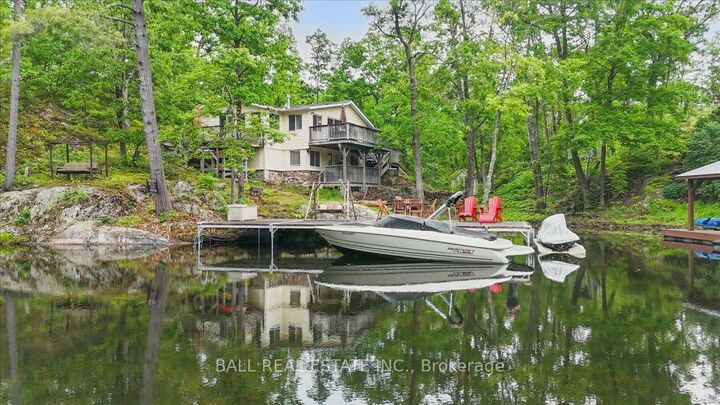 Property Photo: 3559 Harbour Point Lane ON K0L 2H0