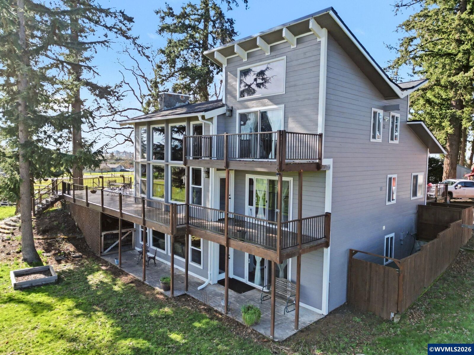 Property Photo:  9915 Marquam Cir  OR 97038 