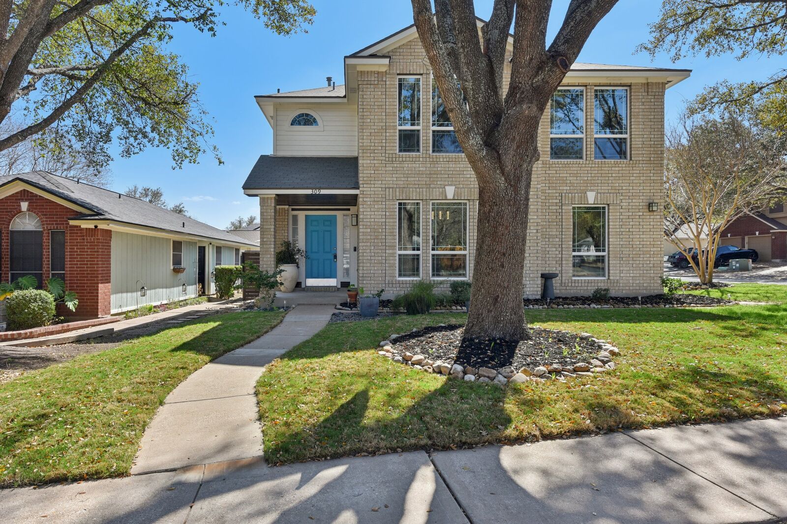 Property Photo: 309 Natali Street TX 78748