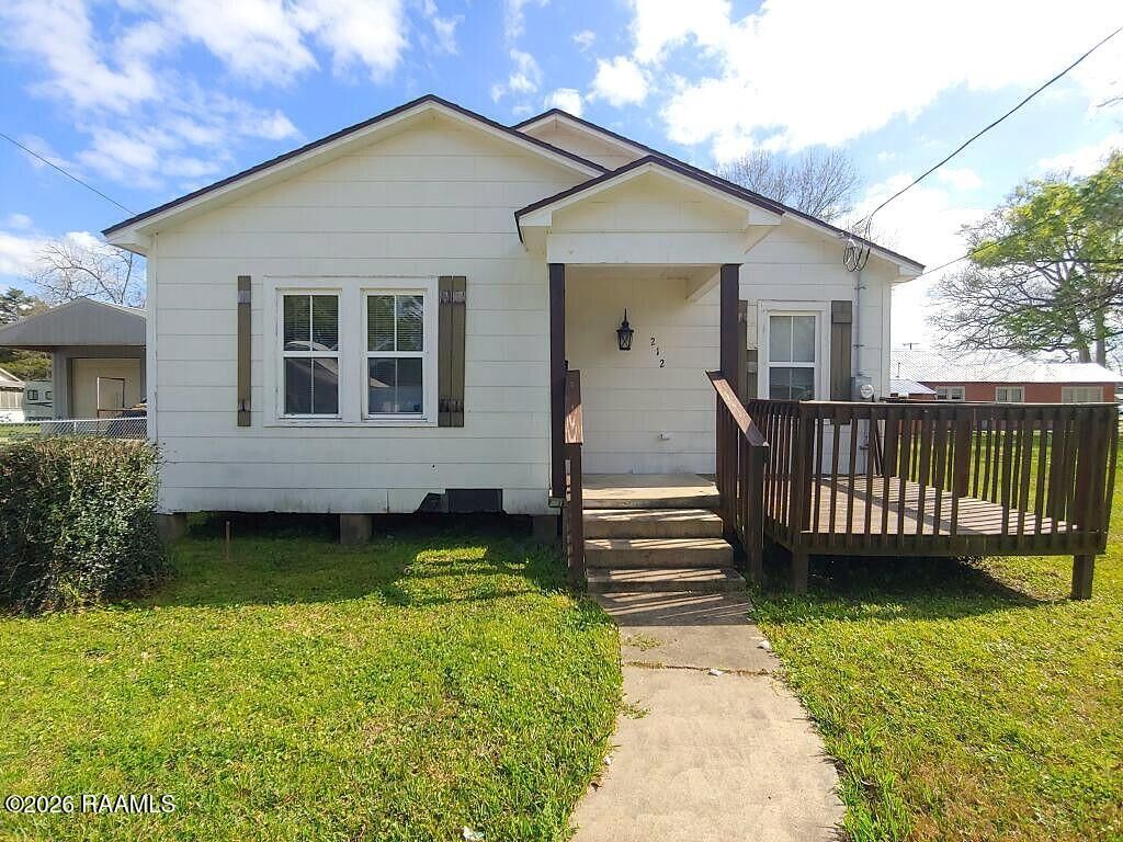 Property Photo:  212 E 12th Street  LA 70526 