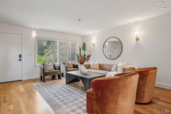 Property Photo: 1411 Casa Buena Drive 13 CA 94925