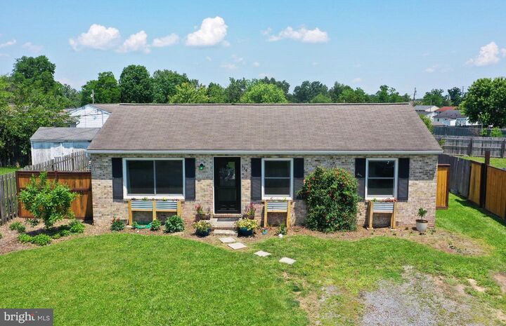 Property Photo:  114 Green Park Drive  VA 22602 