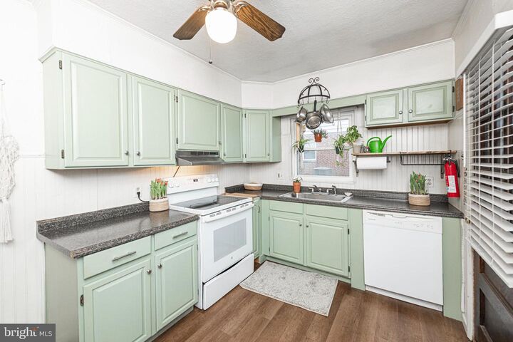 Property Photo:  654 Mervine Street  PA 19464 