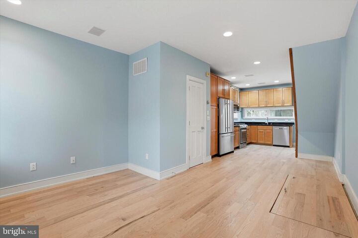 Property Photo:  1040 N Leithgow Street  PA 19123 