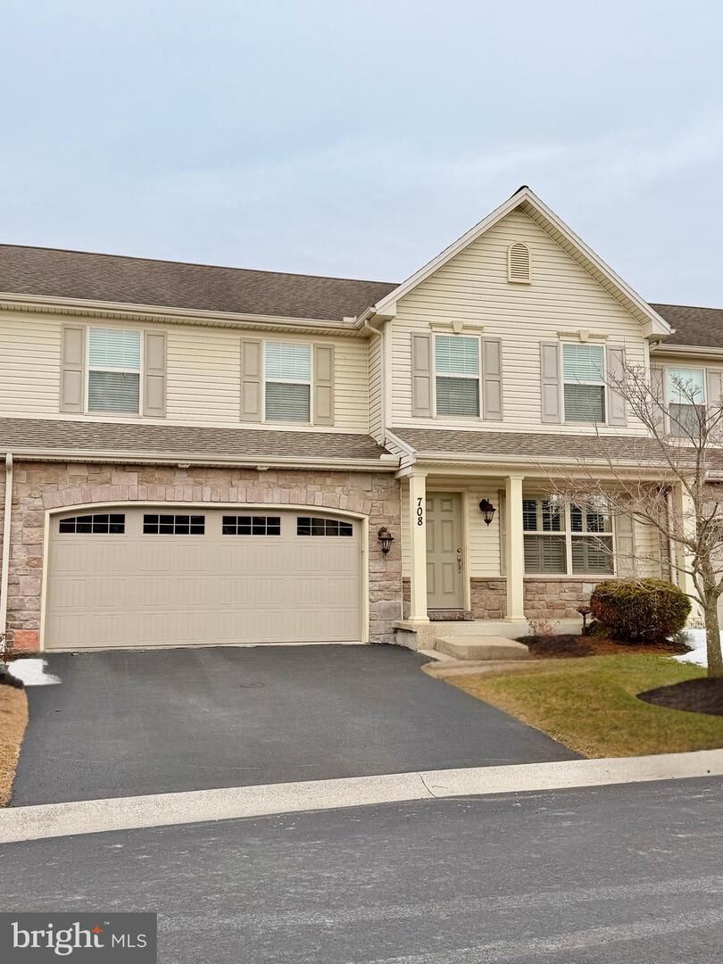 Property Photo:  708 Gladstone Court  PA 17055 