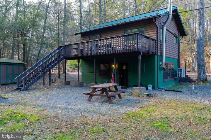 Property Photo:  2138 & 2146 Bridge Side Drive  PA 18302 