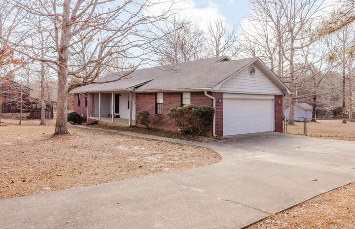 Property Photo:  8511 Russwood Lane W  AR 72103 