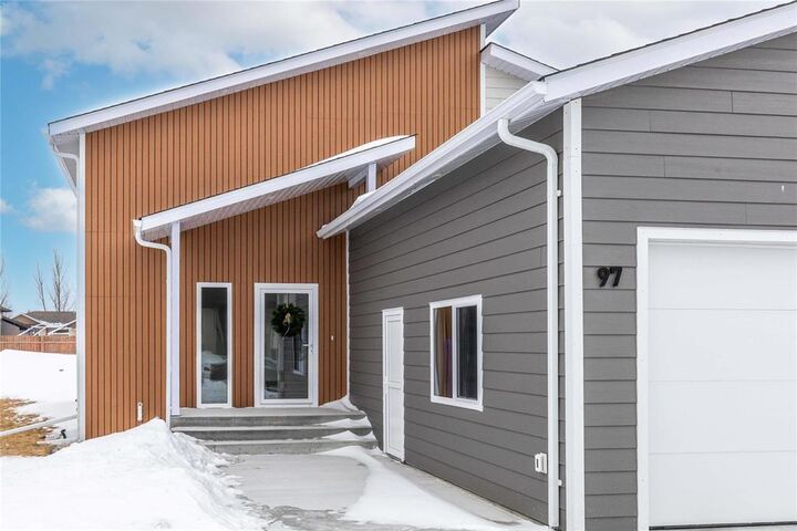 Property Photo:  97 Norwood Bay  MB R5G 0Y7 