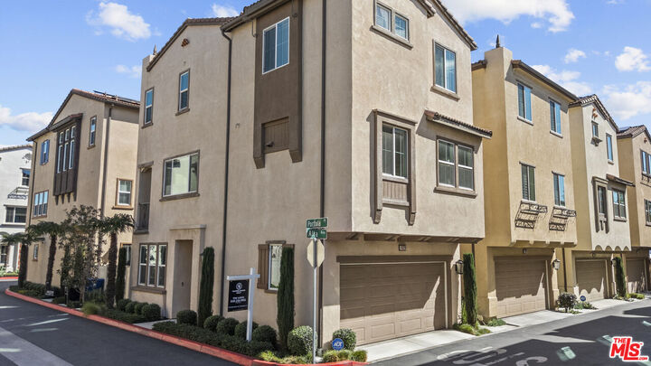 Property Photo:  11228 N Alta Ave  CA 91345 