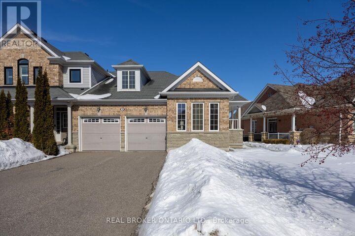 Property Photo: 18 Harvey Johnston Way ON L1M 0J7