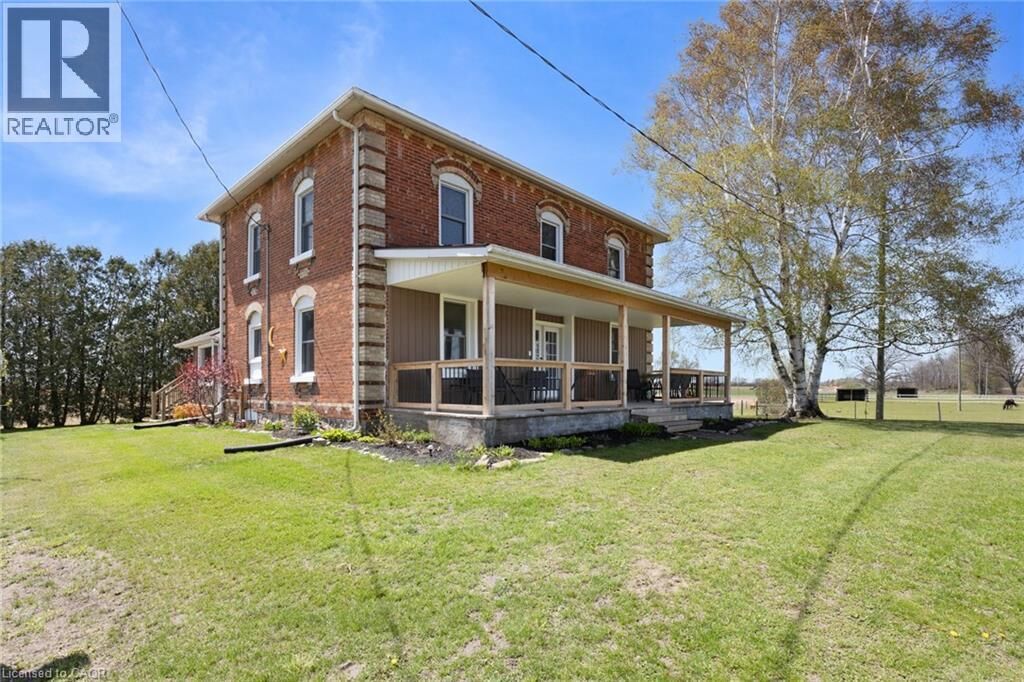 Property Photo:  1724 Norfolk County Road 21  ON N4B 2W4 