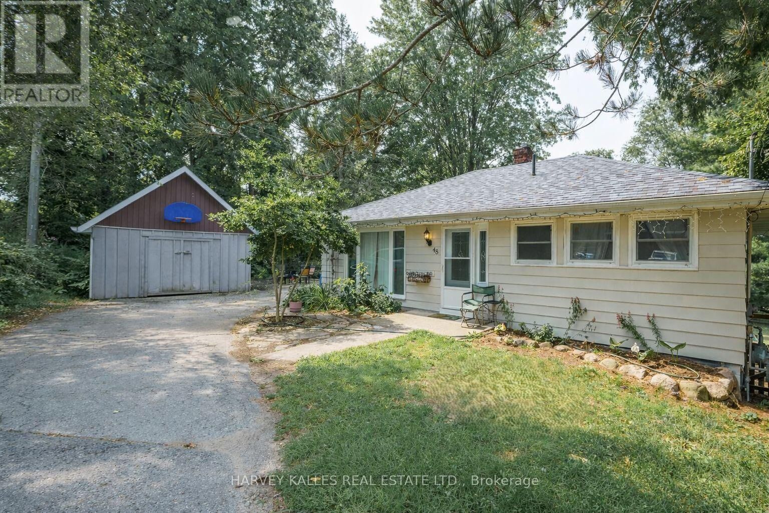 Property Photo:  48 Ontario Street  ON K0K 2T0 