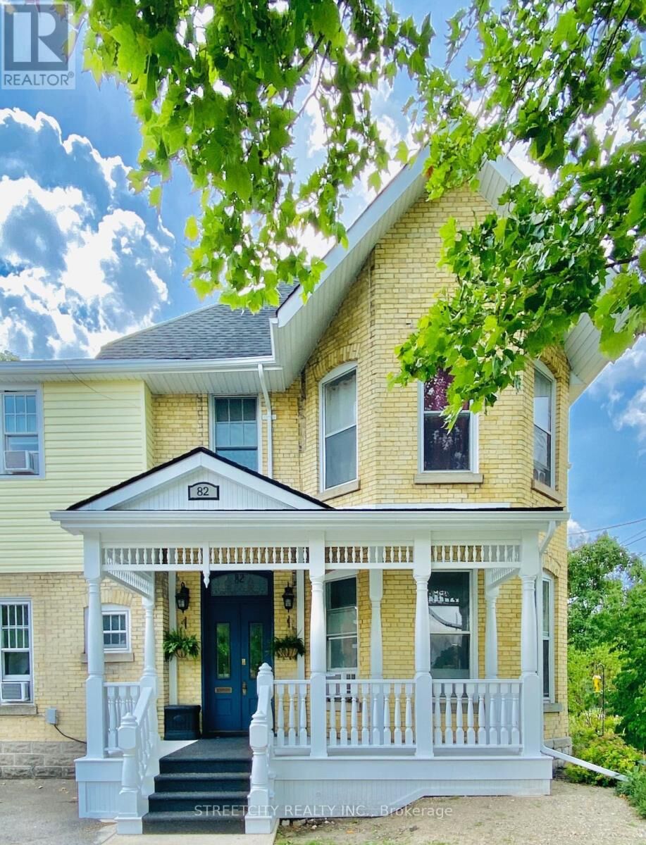 Property Photo: 82 Wellington Street ON N5R 2R2