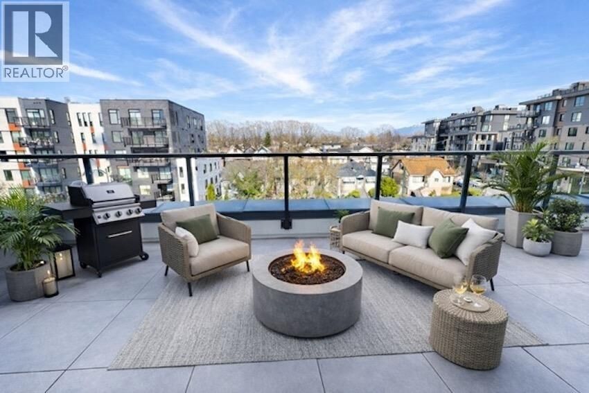 Property Photo:  2268 East Broadway Avenue 407  BC V5N 0L2 