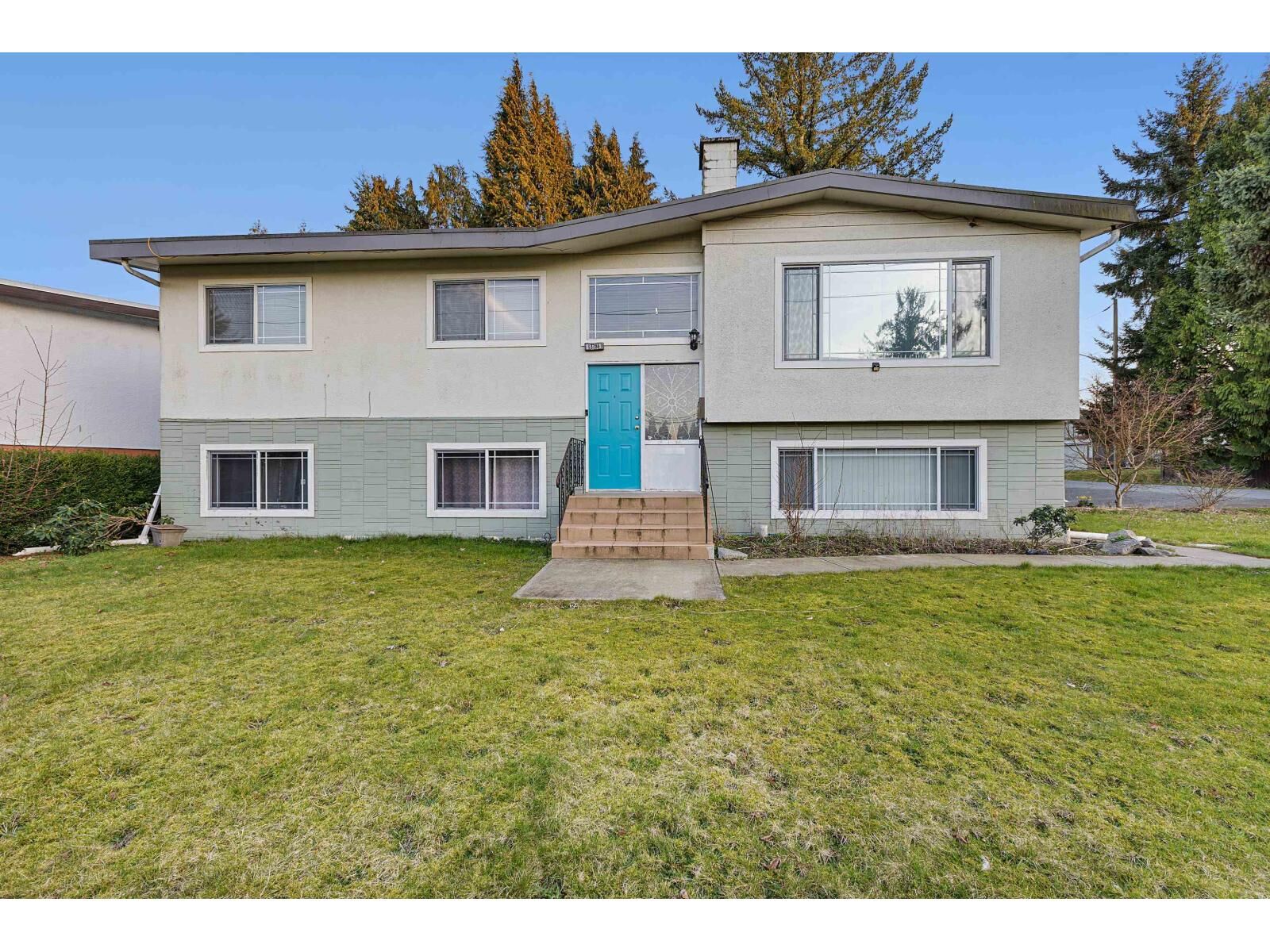 Photo de la propriété:  13786 Grosvenor Road  BC V3R 5E7 