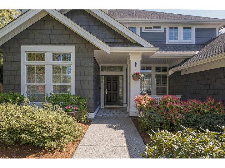 Photo de la propriété:  16364 60A Avenue  BC V3S 2H7 