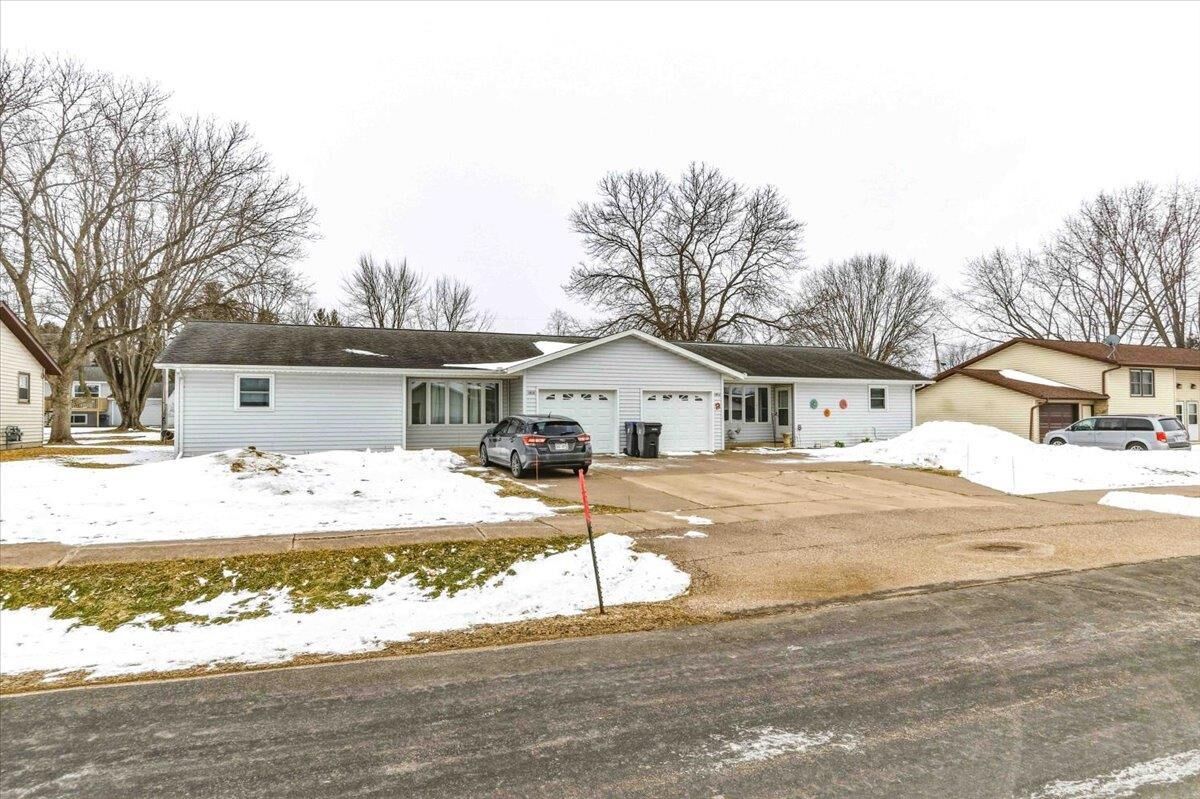 Property Photo:  1814 East Emerald Street 1816 E Emerald Stree  WI 54449 