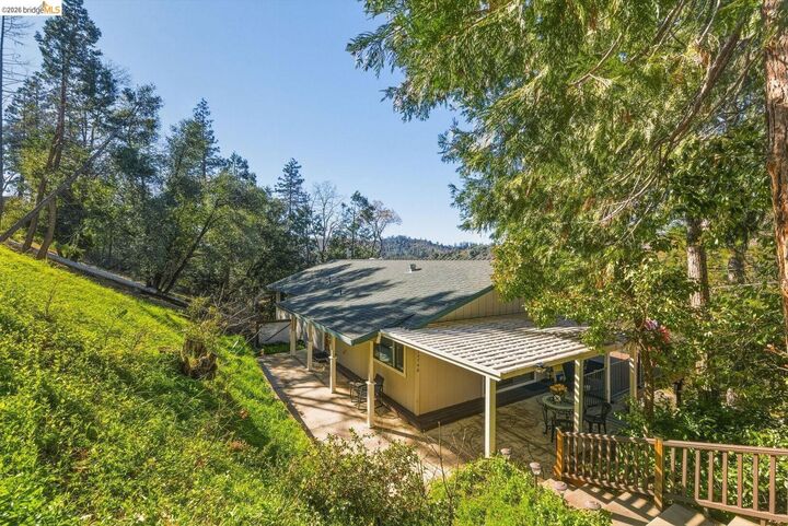 Property Photo:  20746 Ponderosa Way  CA 95379 