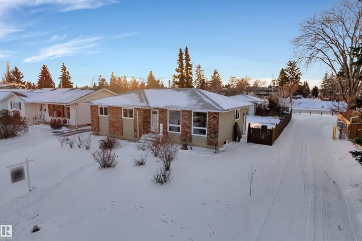 Property Photo: 4320 74 Street NW AB T6K 0W2