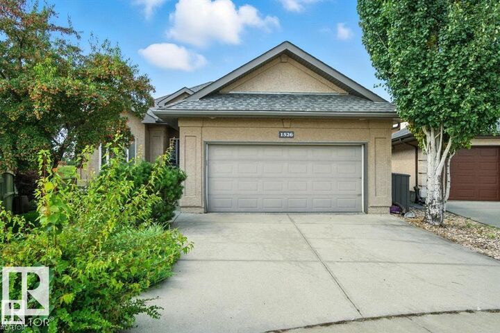 Property Photo:  1526 Haswell Close NW  AB T6R 3J4 