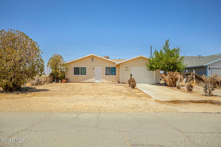 Property Photo:  8119 Walpole Avenue  CA 93505 