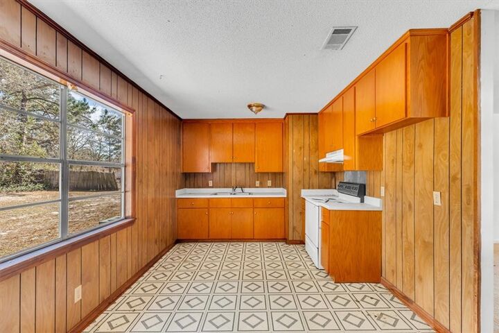 Property Photo:  1108 Mary Ann Drive  GA 31313 