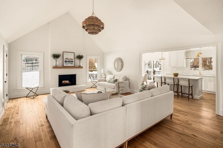 Property Photo:  15 Squirrel Run  NJ 07960 