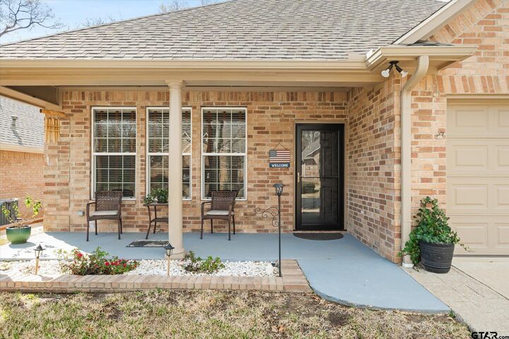 Property Photo:  5804 Cross Creek Circle  TX 75703 