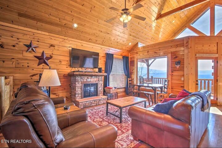 Property Photo:  2310 Top Of The World Drive  TN 37876 