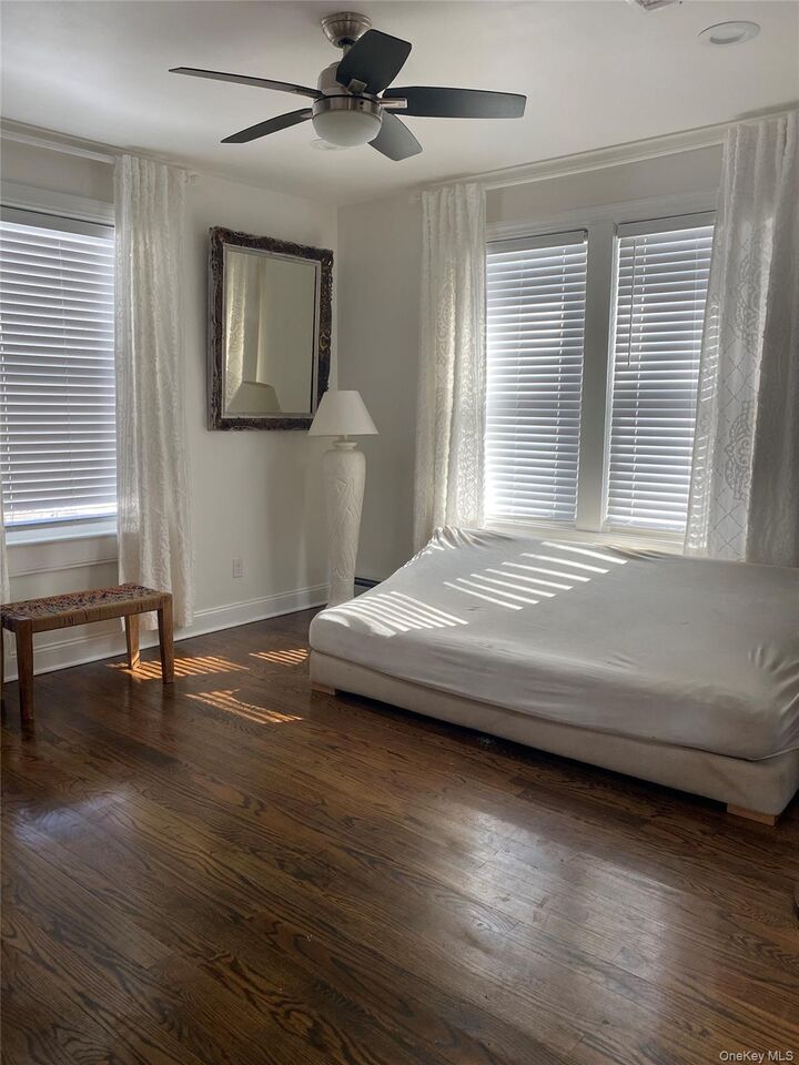 Property Photo:  26 Hillside Avenue  NY 10987 