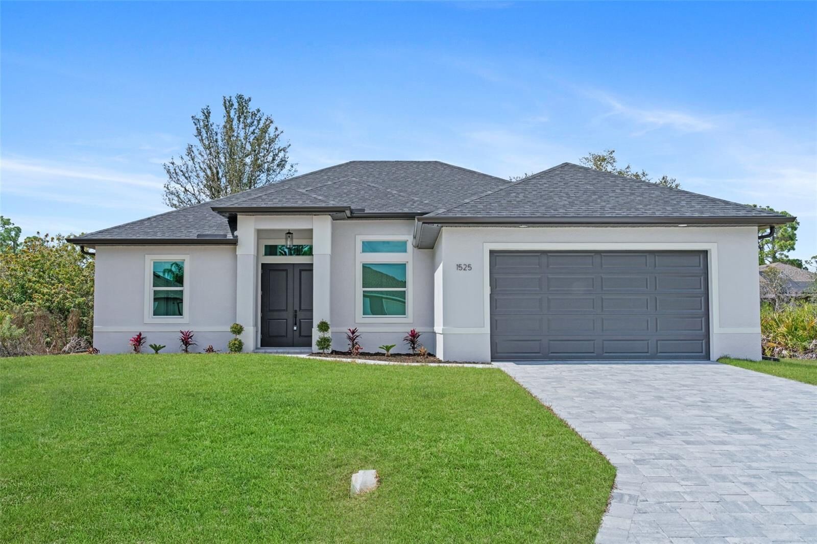 Property Photo: 1525 Log Lane FL 34286