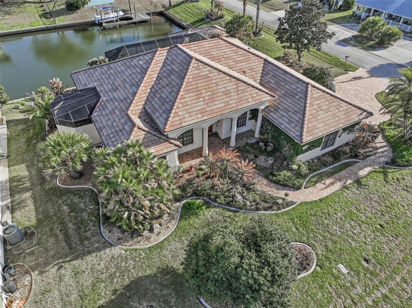 Property Photo:  17 Fleming Court  FL 32137 